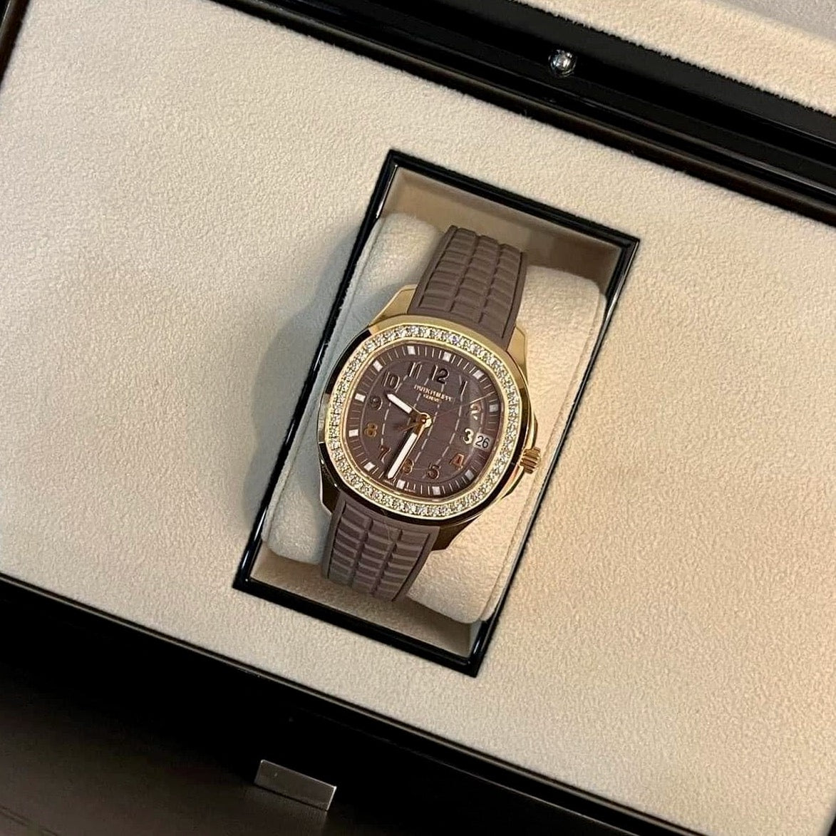 Aquanaut Luce 39mm 5268/200R-010 Rose Gold Taupe Brown Dial Diamond Bezel