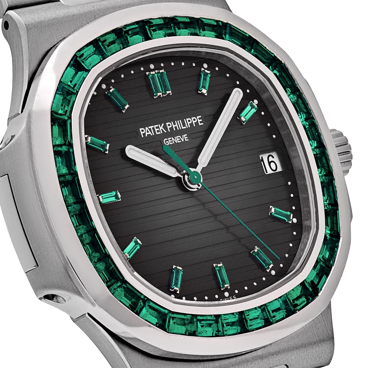 Nautilus 40mm 5711/113P-001 Platinum Charcoal Gray Dial Emerald Bezel